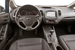 2014-kia-forte-interiorjpg.webp