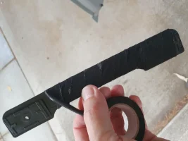 Stinger grab handle back.webp