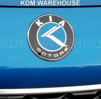 kia-motors-badge-on-blue-stinger2-768x1024_768x752.webp