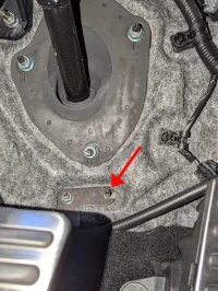 Stinger-bolts-behind-brake.webp