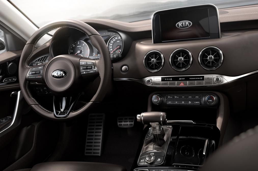 2018-kia-stinger-gt-officially-revealed_2.jpg