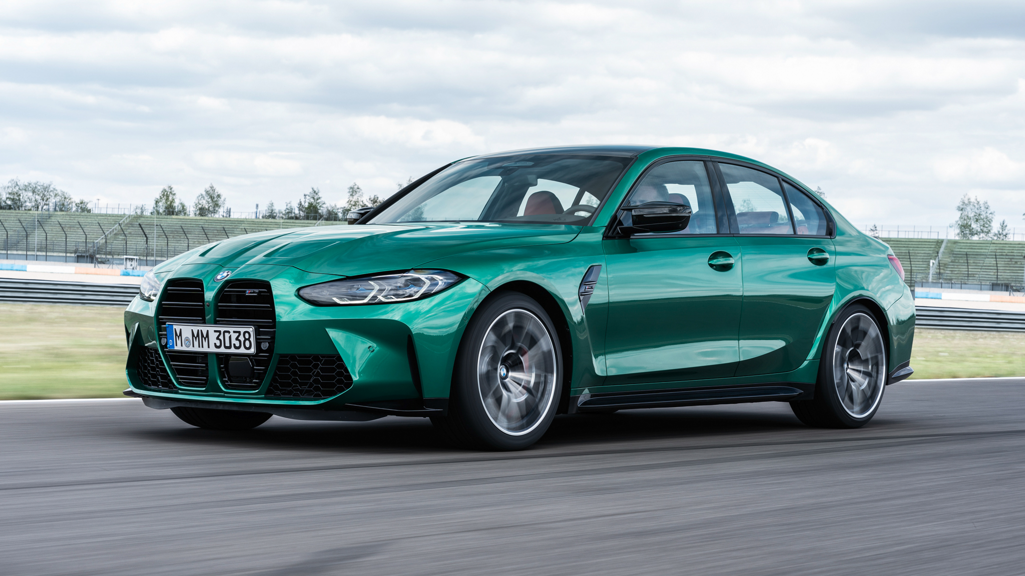 www.motortrend.com