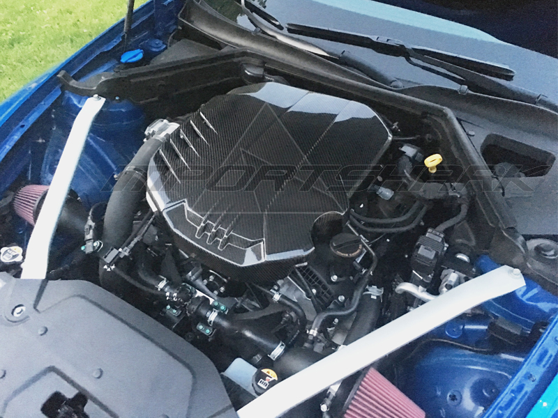 Carbon%203.3L%20engine%20cover%20(7)is.JPG