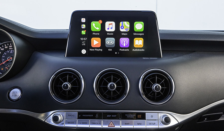kia-stinger-apple-carplay.jpg