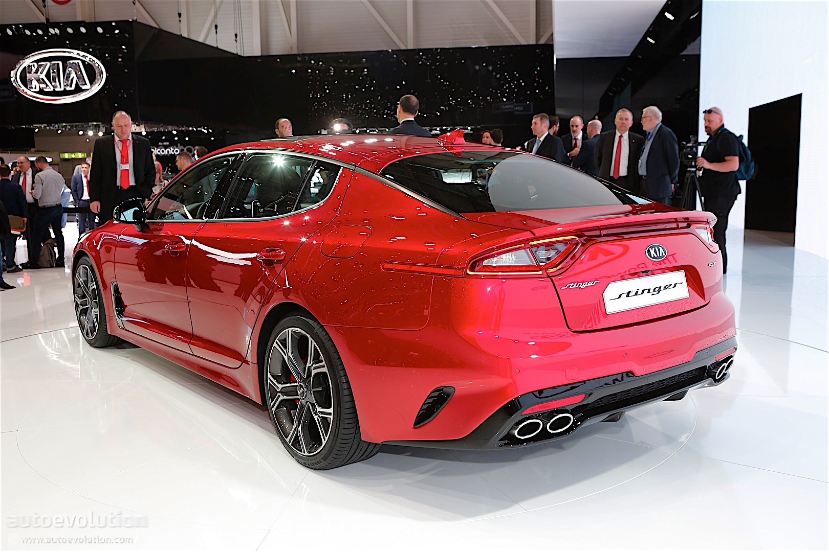 kia-stinger-live_9.jpg